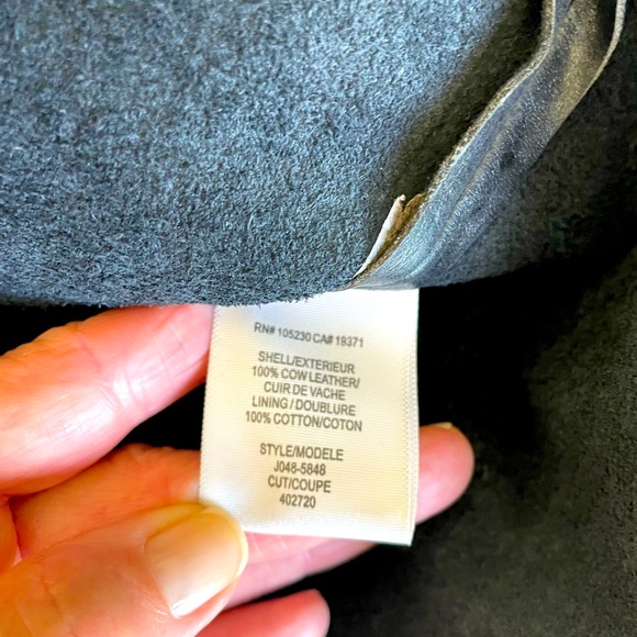 Black leather Mini Skirt w/ Belt - Picture 6 of 6